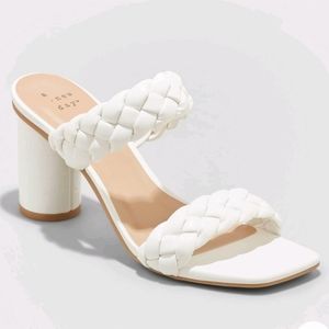 NWT white braided heeled sandal